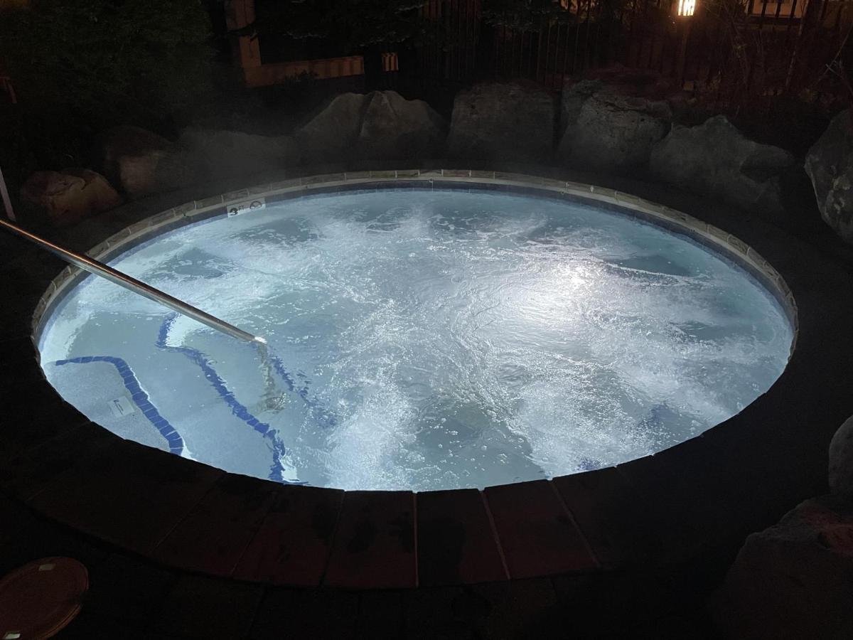 Allegheny Spring 239 King, Bed/Ski-In, Out/Pool & Hot Tub Snowshoe Exteriör bild